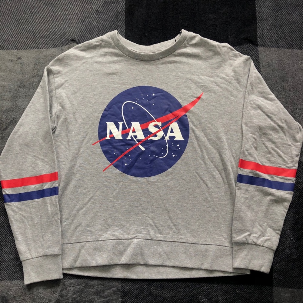 H&M nasa sweatshirt